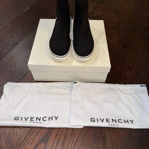 Givenchy Cream Gift Box